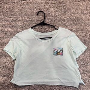 Billabong cropped t-shirt size medium